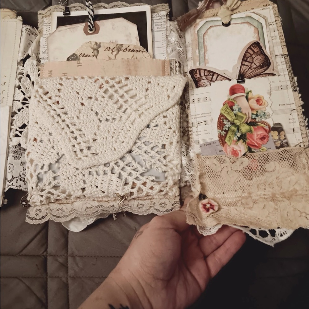 Handmade Junk Journal CUSTOMIZED - Picture 2 of 16